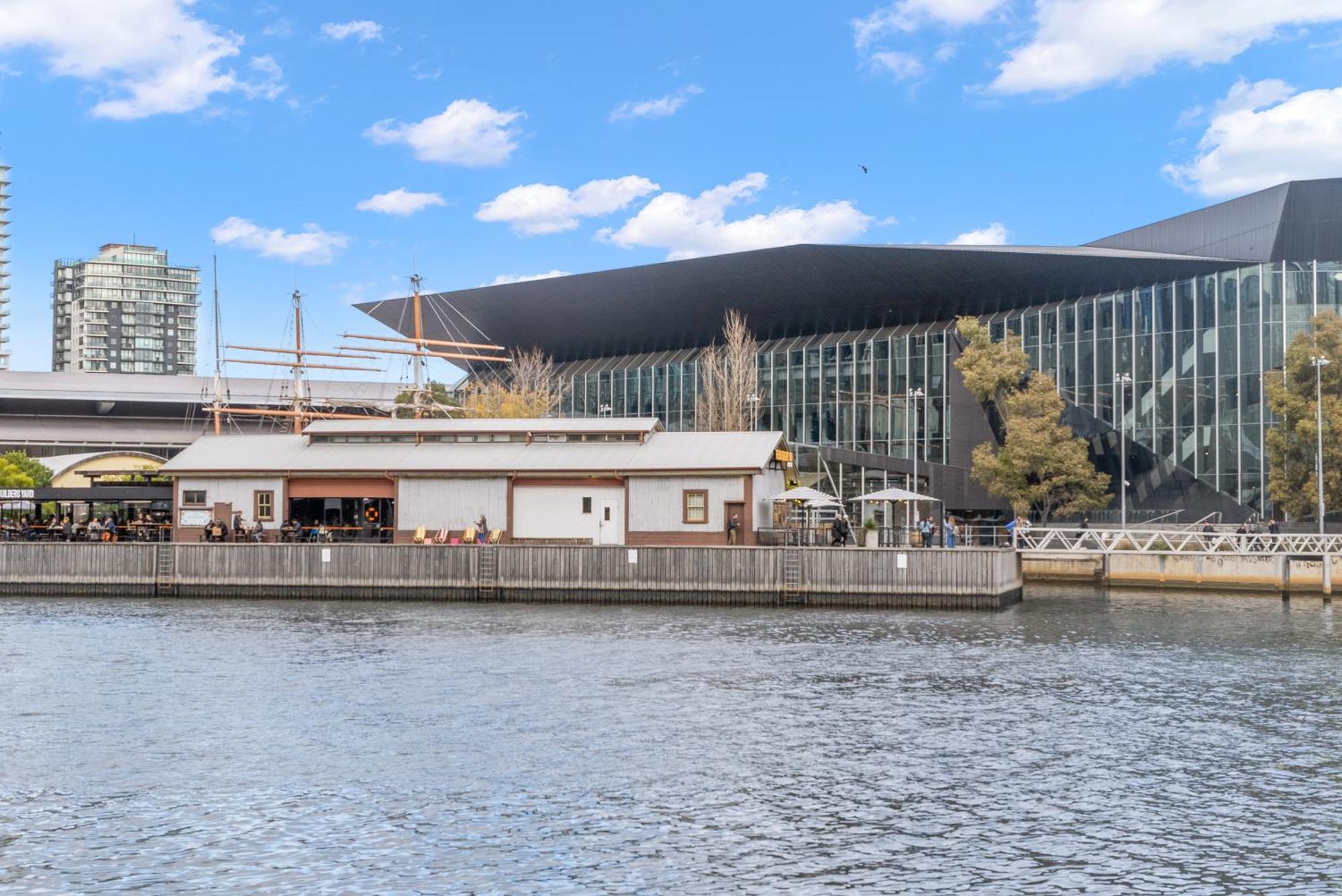 Resort Style Living Yarra Wharf Melbourne Ngoại thất bức ảnh